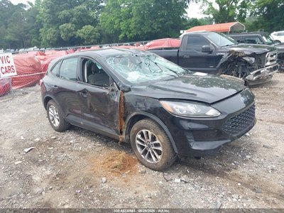 1FMCU0F6XNU****** 2022 Ford Escape