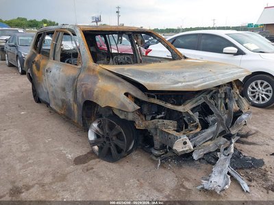 5TDZK3EH9DS****** 2013 Toyota Highlander