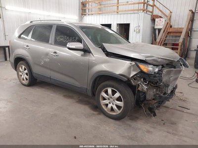 5XYKT3A63CG****** 2012 Kia Sorento