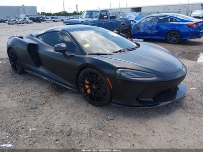 2022 McLaren GT
