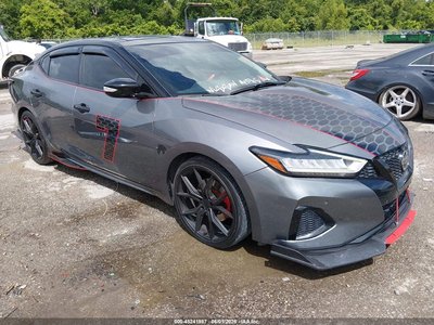 1N4AA6AV7KC****** 2019 Nissan Maxima