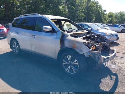 5N1DR2MM3HC****** 2017 Nissan Pathfinder