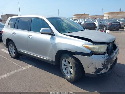 5TDZA3EH0DS****** 2013 Toyota Highlander