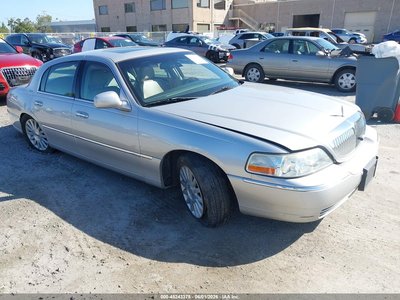 1LNHM82W23Y****** 2003 Lincoln Town Car