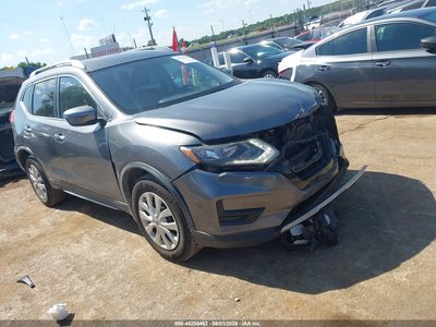KNMAT2MV6HP****** 2017 Nissan Rogue