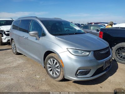 2C4RC1BG2MR****** 2021 Chrysler Pacifica