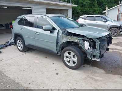 2T3W1RFV5MW****** 2021 Toyota RAV4