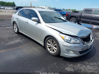 KMHGC4DD6DU****** 2013 Hyundai Genesis