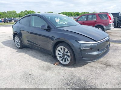 7SAYGDED4TF****** 2026 Tesla Model Y