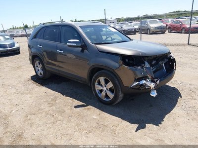 5XYKU4A69DG****** 2013 Kia Sorento