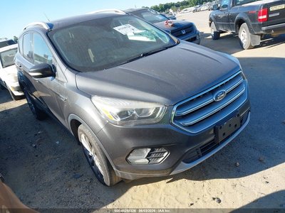 1FMCU0JD4HU****** 2017 Ford Escape
