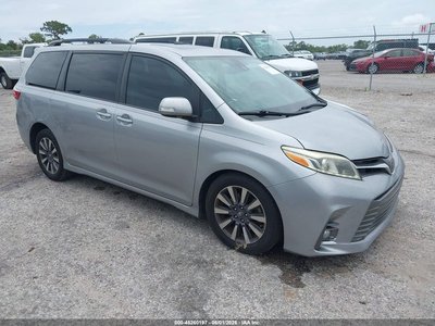 5TDYZ3DCXJS****** 2018 Toyota Sienna