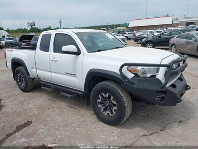 5TFSZ5ANXGX****** 2016 Toyota Tacoma