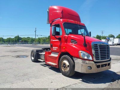 1FUBGAD44FL****** 2015 Freightliner Cascadia 113
