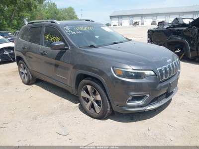 1C4PJMDX8KD****** 2019 Jeep Cherokee