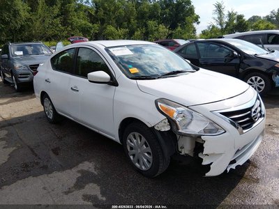 3N1CN7AP4KL****** 2019 Nissan Versa