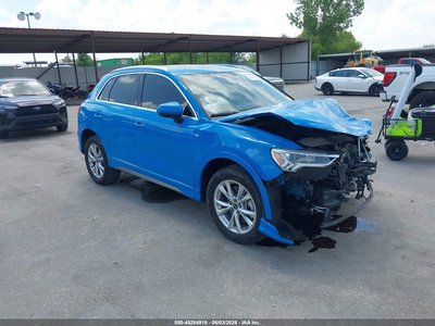 WA1EECF30N1****** Salvamento y Destrozados 2022 Audi Q3 en Dallas