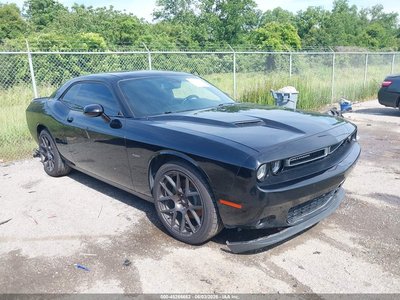 2C3CDZBT7JH****** 2018 Dodge Challenger