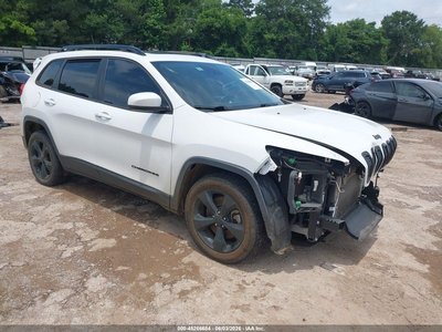 1C4PJLDB3JD****** 2018 Jeep Cherokee