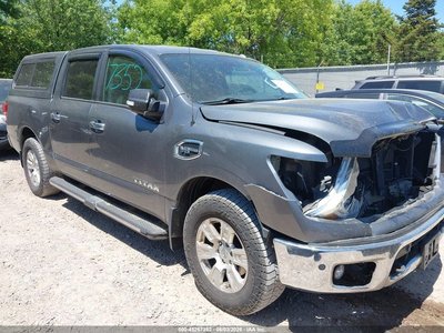 2017 Nissan Titan