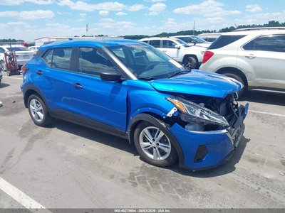 2025 Nissan Kicks Play