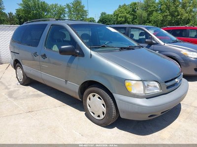 1999 Toyota Sienna