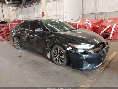 1N4AA6AV5KC****** 2019 Nissan Maxima