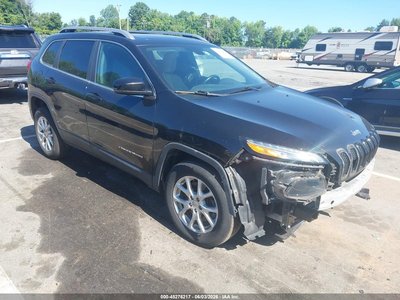 1C4PJMCB9HW****** 2017 Jeep Cherokee