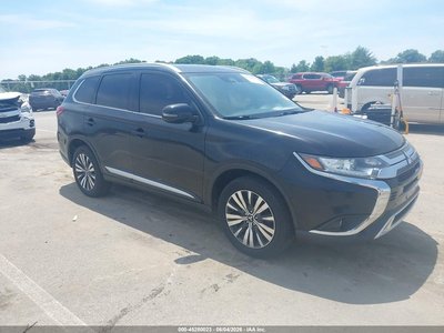 2020 Mitsubishi Outlander