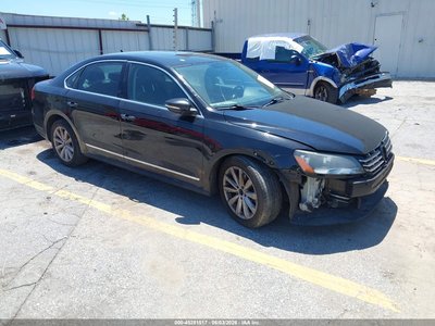 1VWCH7A36CC****** 2012 Volkswagen Passat