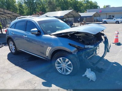 JN8CS1MW6HM****** 2017 Infiniti QX70