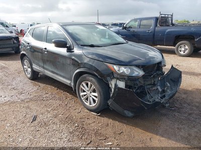 JN1BJ1CP6HW****** 2017 Nissan Rogue Sport