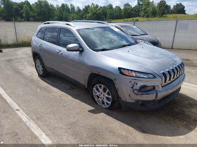1C4PJLCB3JD****** 2018 Jeep Cherokee