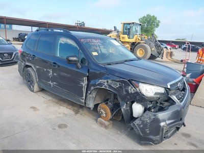 JF2SJAGC3JH****** 2018 Subaru Forester