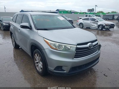 2016 Toyota Highlander