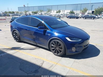 5YJXCBE21JF****** 2018 Tesla Model X