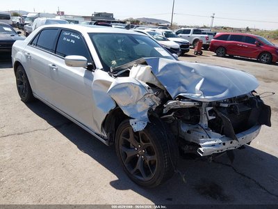 2C3CCABGXNH****** 2022 Chrysler 300