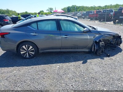 2022 Nissan Altima
