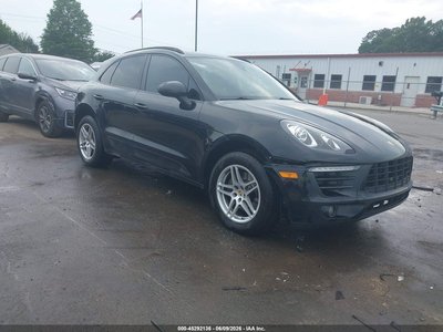 WP1AA2A50JL****** 2018 Porsche Macan