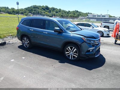 5FNYF6H93HB****** 2017 Honda Pilot