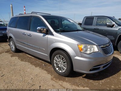 2C4RC1CGXFR****** 2015 Chrysler Town & Country