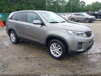 5XYKT3A60FG****** 2015 Kia Sorento