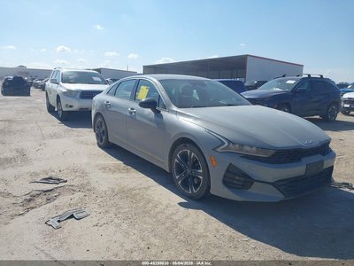 2022 Kia K5