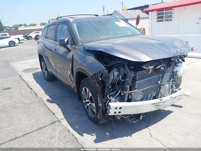 5TDKBRCHXRS****** 2024 Toyota Highlander