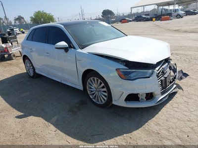 WAUTPBFF7GA****** 2016 Audi A3
