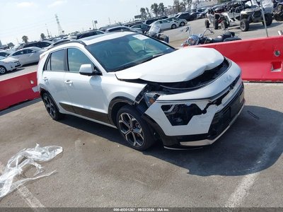 KNDCR3LE0R5****** 2024 Kia Niro