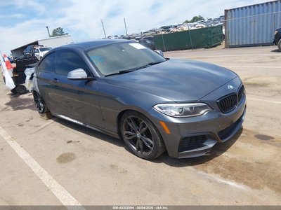 WBA2G1C55HV****** 2017 BMW M2