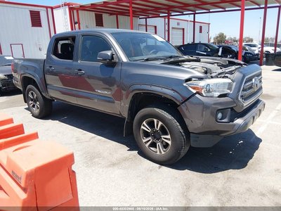 5TFCZ5AN5HX****** 2017 Toyota Tacoma
