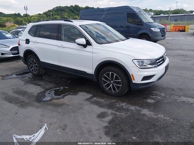 3VV2B7AX8KM****** 2019 Volkswagen Tiguan