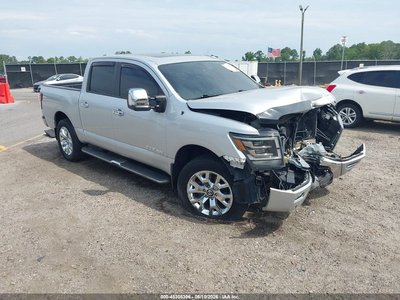 2021 Nissan Titan